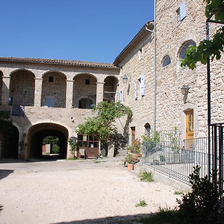 Les Jardins Du Mas Evesque Bed and Breakfast Rousson  Δωμάτιο φωτογραφία