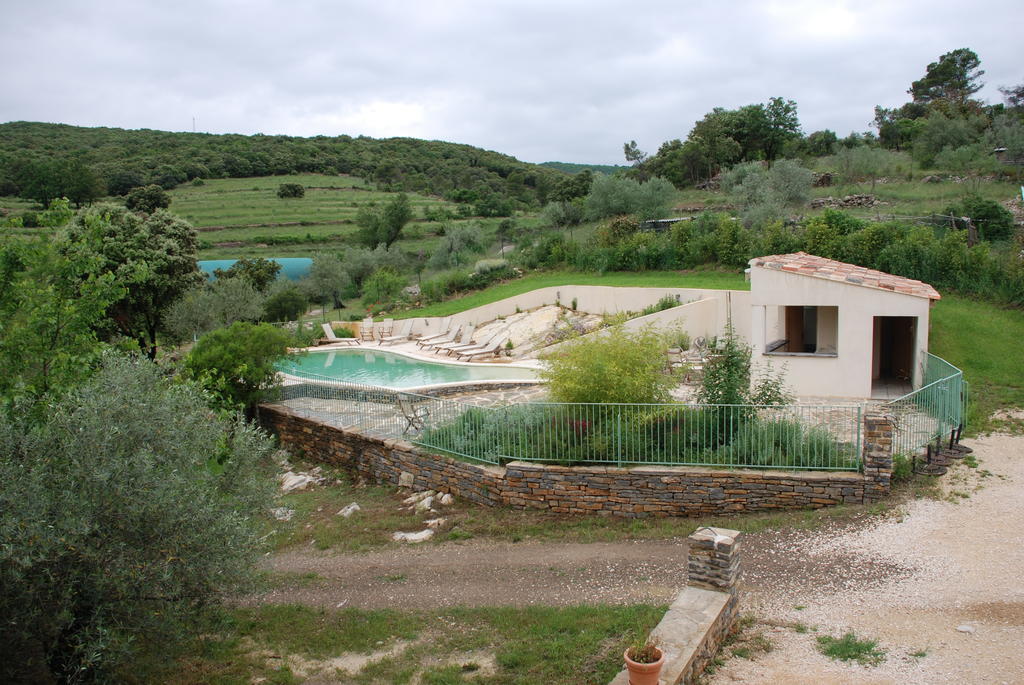 Les Jardins Du Mas Evesque Bed and Breakfast Rousson  Δωμάτιο φωτογραφία