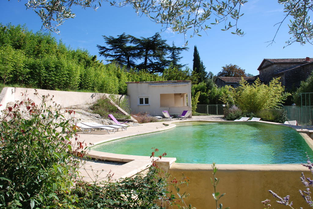 Les Jardins Du Mas Evesque Bed and Breakfast Rousson  Δωμάτιο φωτογραφία