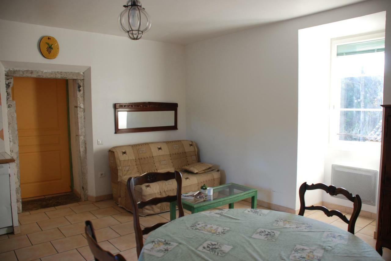 Les Jardins Du Mas Evesque Bed and Breakfast Rousson  Εξωτερικό φωτογραφία