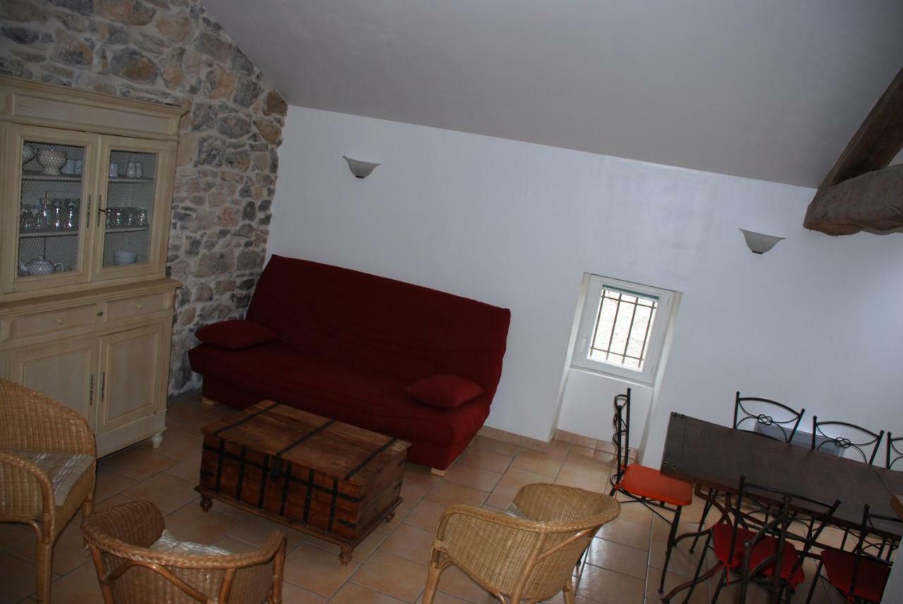 Les Jardins Du Mas Evesque Bed and Breakfast Rousson  Εξωτερικό φωτογραφία