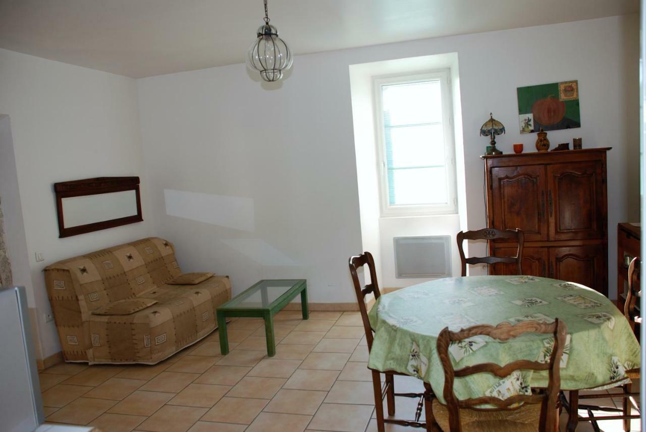 Les Jardins Du Mas Evesque Bed and Breakfast Rousson  Εξωτερικό φωτογραφία